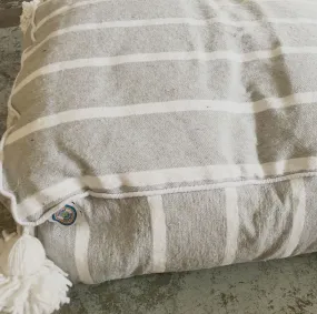 Pom Pom Grey & White Dog Bed